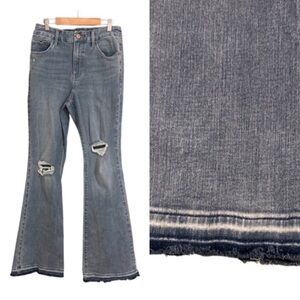 Express Distressed High Rise Ultra Hyper Stretch Flare Jeans - Size M 6/8
